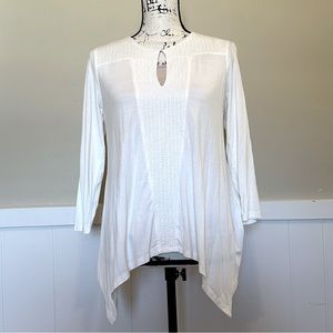 ADRIANNA PAPELL- small cream color blouse with keyhole and smocking